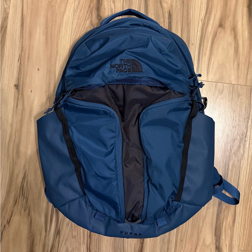 Women’s North Face Surge Commuter Backpack